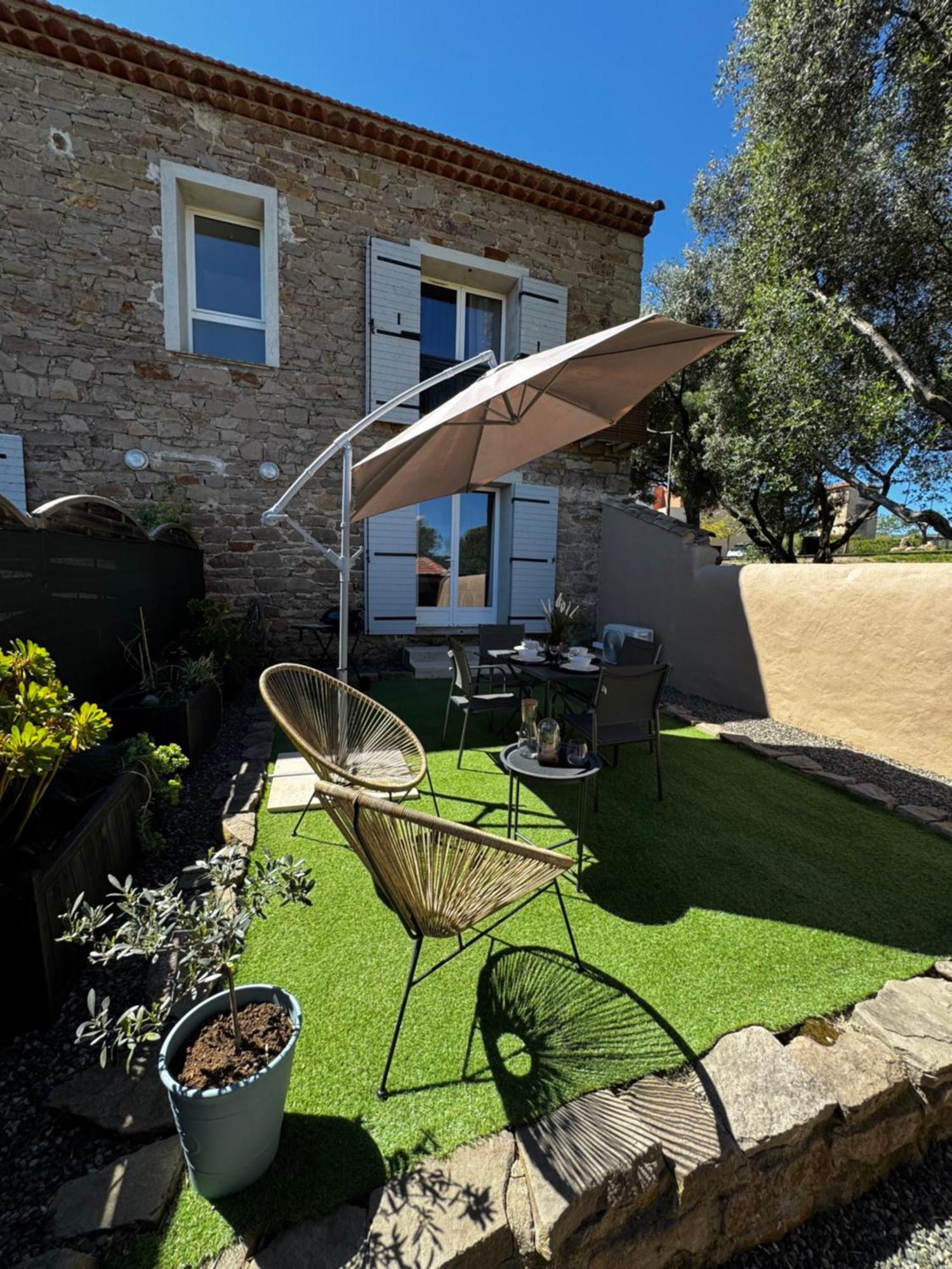 로크부른수르알젠스 La Bastide Saint Pierre T2 - Jardin 아파트 외부 사진